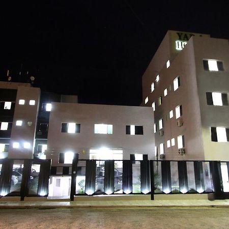 Yara Hotel Joao Pinheiro Bagian luar foto